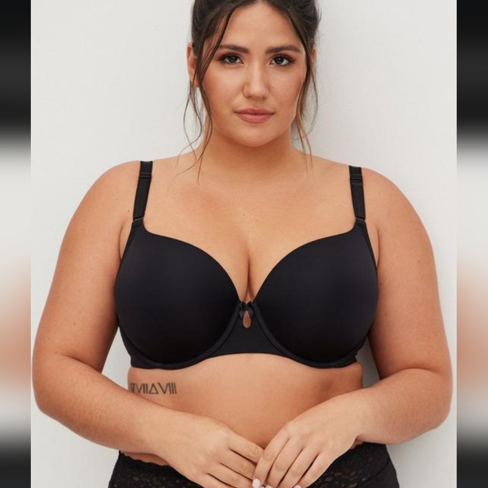 Torrid Curve T-Shirt Bra Size 40H